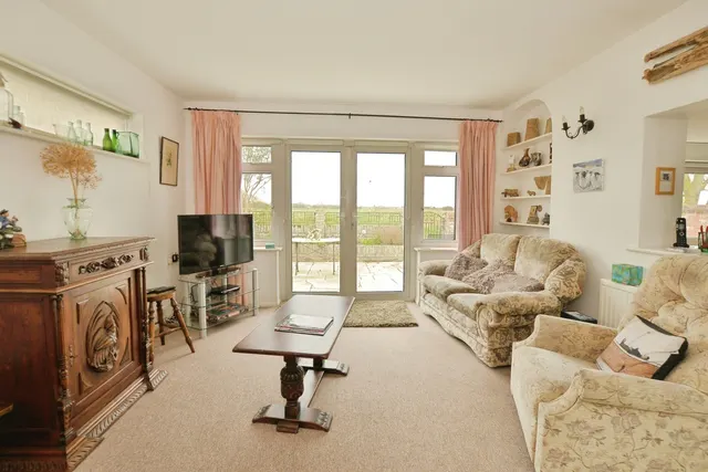 Photo 2 — Madeira Road, Littlestone, New Romney, Kent, TN28