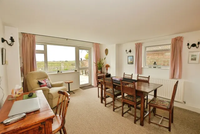 Photo 3 — Madeira Road, Littlestone, New Romney, Kent, TN28