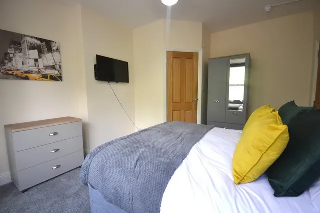 Palmer Park Avenue, Reading, RG6, photo 3