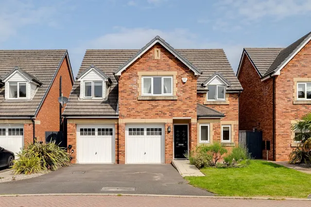 Shakerley Close, Northwich, photo 1