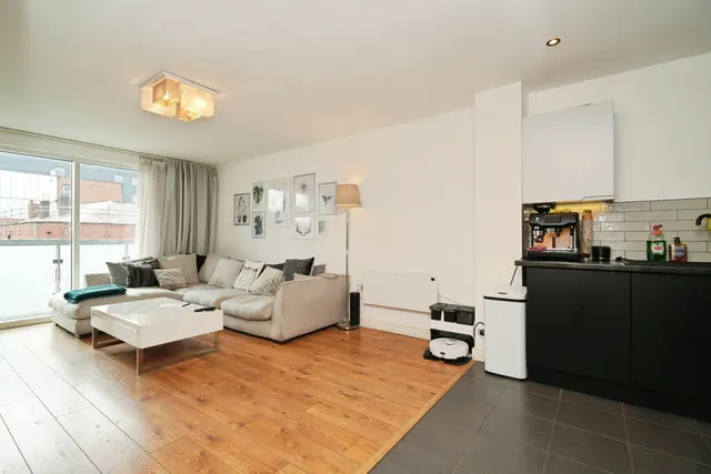 Bradshawgate, Bolton, BL1, photo 2