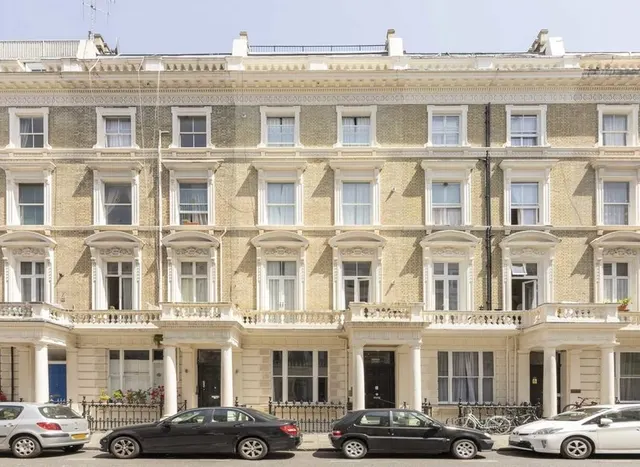 Clanricarde Gardens, London, W2, photo 1