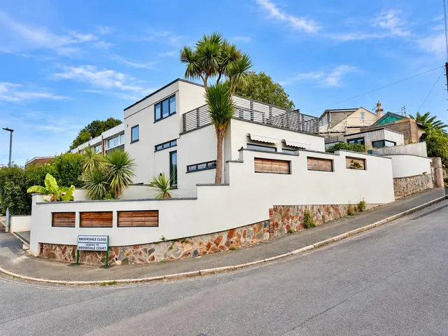 Brookdale Close, Brixham, photo 1