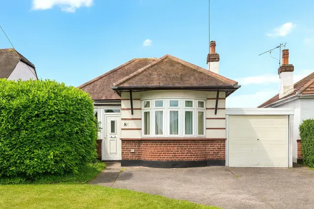 Southend Road, Rochford, Essex, SS4, photo 1