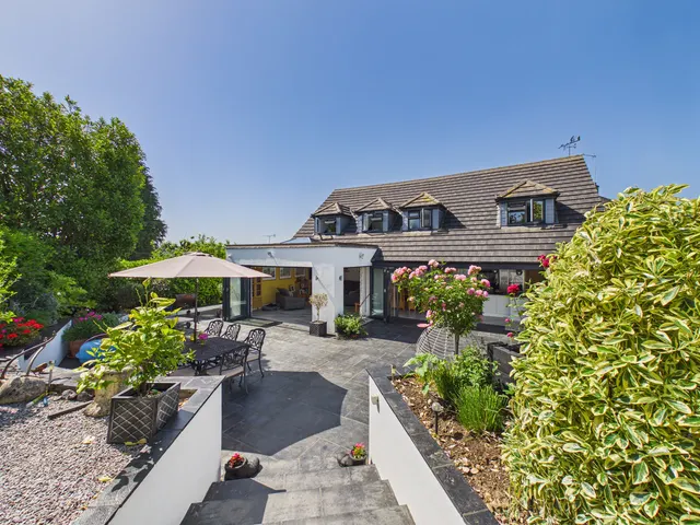 Barnhill Gardens, Marlow, SL7, photo 1