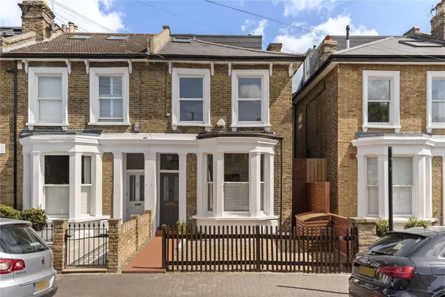 Ramsden Road, London, SW12 8RB, photo 1