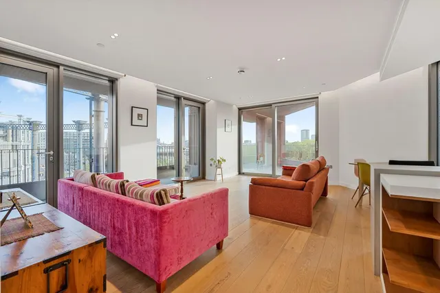 Tapestry Apartments, Kings Cross, N1C, photo 2