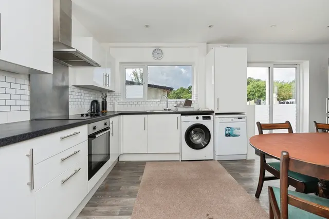 Photo 2 — Hungerford Gardens, Brislington, Bristol, BS4