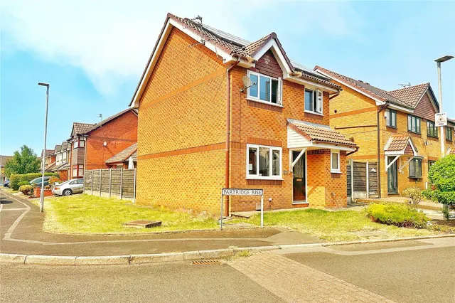 Partridge Rise, Littlemoss, M43, photo 1
