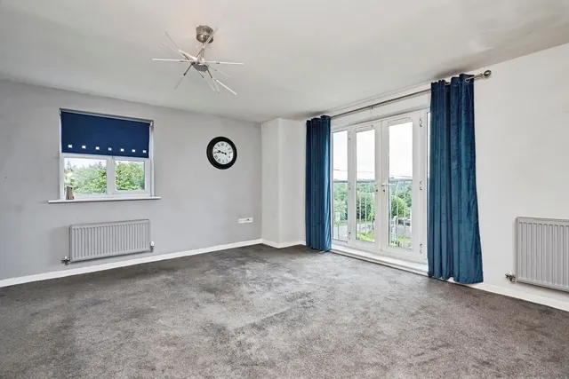 Photo 2 — Pendlebury Close, WALSALL, West Midlands, WS2