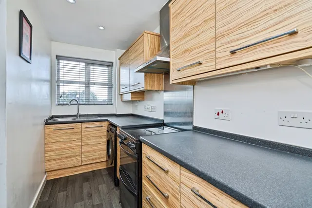 Photo 3 — Pendlebury Close, WALSALL, West Midlands, WS2