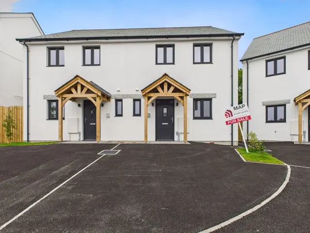 Teg Lowarth Southgate Street, Redruth, photo 1