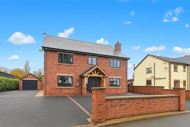 Cinder Lane, Woodplumpton, Lancashire, PR4 0TH, photo 1