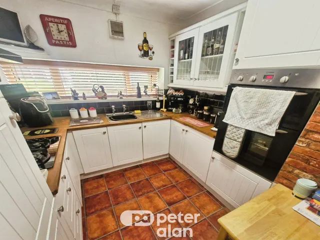Cranham Houses Cwmbran, NP44, photo 1