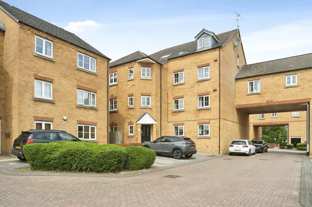 Broadlands Court, Pudsey, photo 1