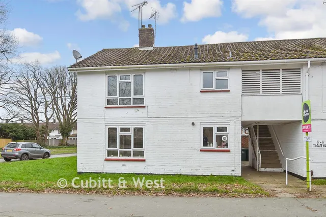 Tilgate Way, Crawley, RH10, photo 1