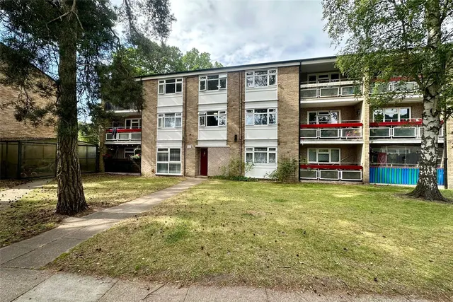 Harmans Water Road, Bracknell, Berkshire, RG12 9LX, photo 1