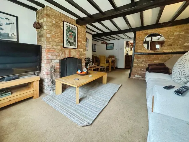 Cores End Road, Bourne End, SL8, photo 2