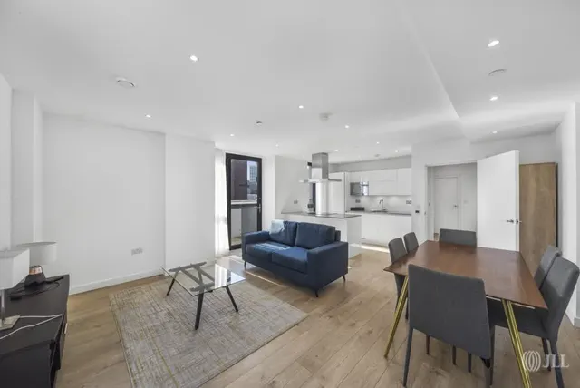 Forrester Way, London, E15, photo 1
