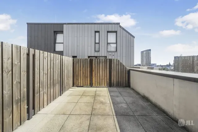Forrester Way, London, E15, photo 2