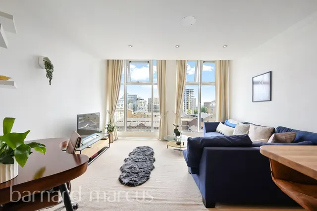 Coral Row, London, photo 1