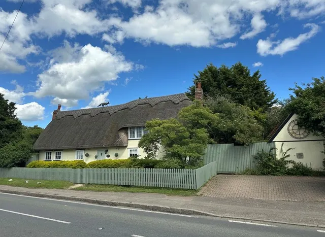 The Street, High Roding, CM6, photo 1