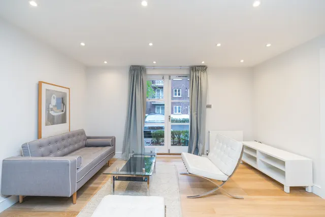 Brompton Park Crescent, London, SW6, photo 2