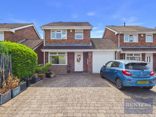 Castlemaine Drive, Cheltenham, GL51, photo 1