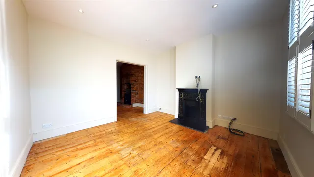Photo 3 — Forest Road, Loughton