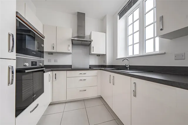 Twickenham Road, Old Isleworth, TW7, photo 2