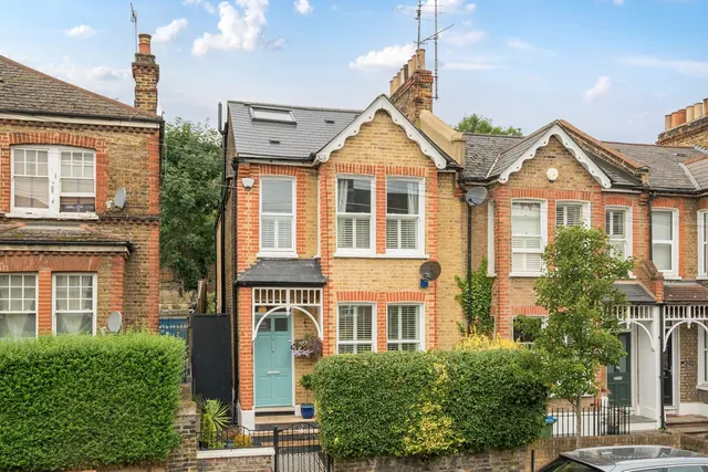 Photo 2 — Ruthin Road, SE3