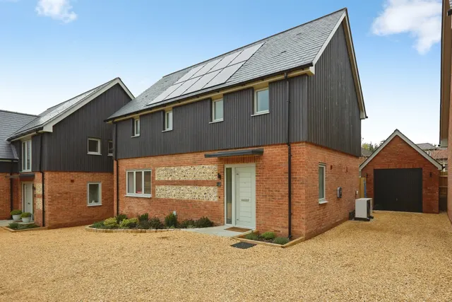 Witt Road, Winterslow, Salisbury, photo 1