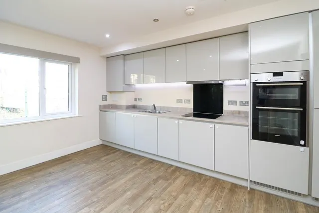 Parchment Close, Mitcham, photo 1