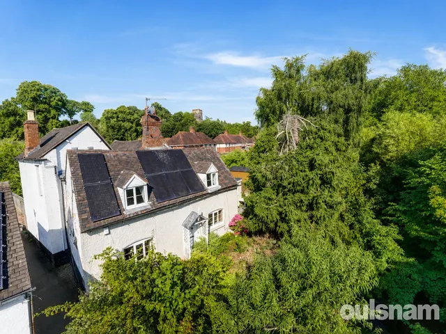 Vines Lane, Droitwich, Worcestershire, WR9 8LT, photo 1
