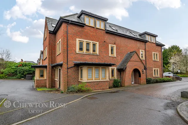 London Road, Ascot, photo 1