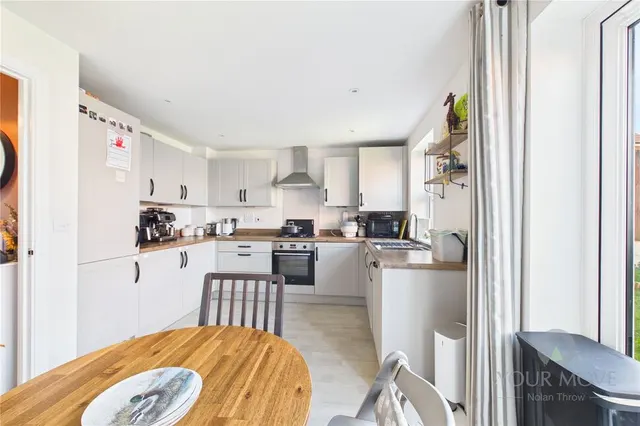 Alfred Way, Buckingham, MK18, photo 3