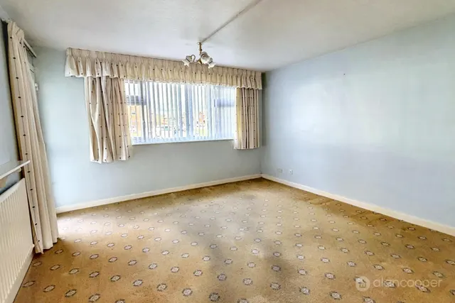 Coniston Court, St Nicolas Park, CV11, photo 2