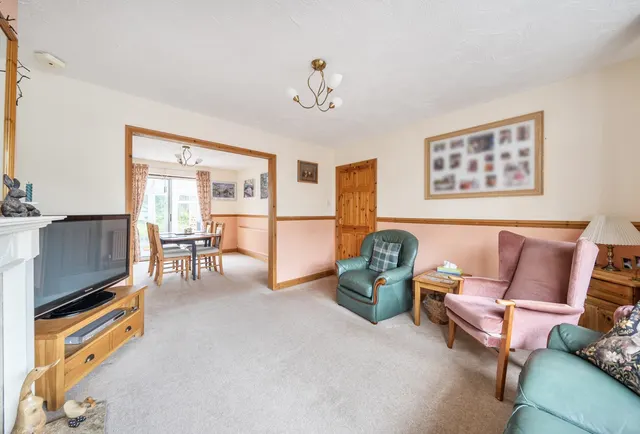 Photo 2 — Winfield Road, Bristol, BS30 5JQ
