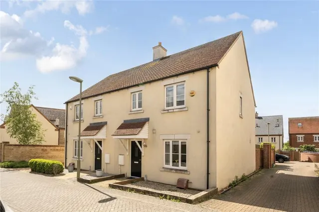 Hereford Close, Bicester, OX26, photo 1