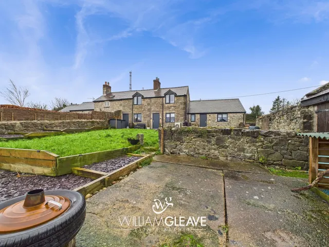 Photo 2 — The Catch, Halkyn, Holywell, Flintshire, CH8 8DU