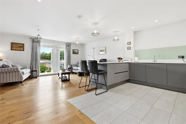 with 2 bedrooms in Saffron Walden, CB11, photo 2