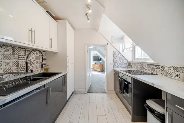 Photo 3 — Parsonage Lane, Lambourn, RG17