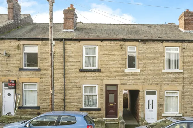 Avenue Road, Wath-Upon-Dearne, S63, photo 1