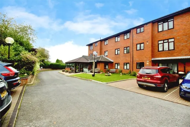Ashby Road, Hinckley, Leicestershire, LE10, photo 1