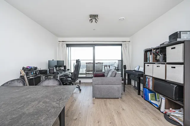 Photo 2 — Flat 124, Legacy Tower, 88 Great Eastern Road, London