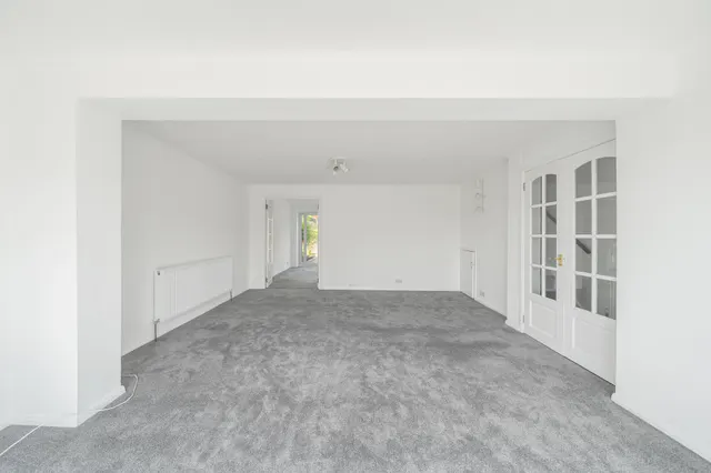 Photo 3 — Arnett Way, Rickmansworth, WD3