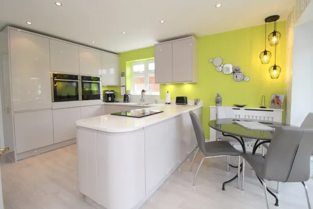 Ashview Gardens, Ashford, photo 3