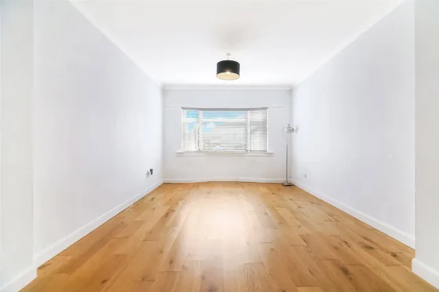 Photo 3 — Richmond Drive, Rutherglen, Glasgow, South Lanarkshire, G73