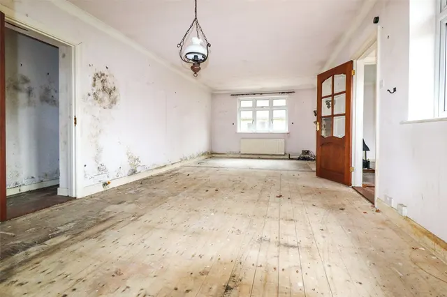 Photo 3 — Wellington Avenue, Fleet, Hampshire, GU51 3BJ