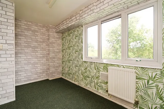 Photo 3 — Barnabas Walk, Barnsley